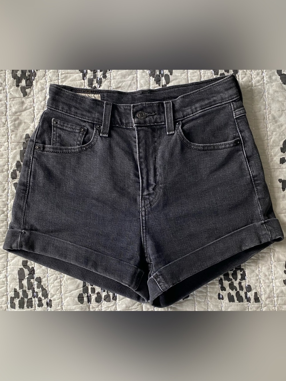 Levi's Rolled 80s Mom Denim Shorts
